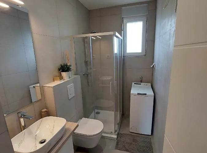 Amare Apartment Kali